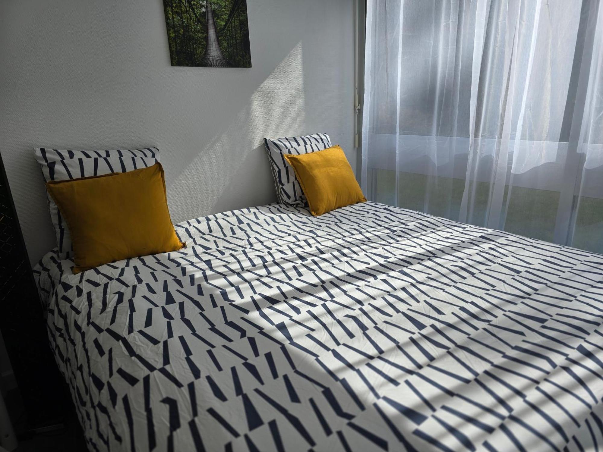 Sejour A 10 Minutes Du Chateau De Versailles - Votre Avec Lit King Size *